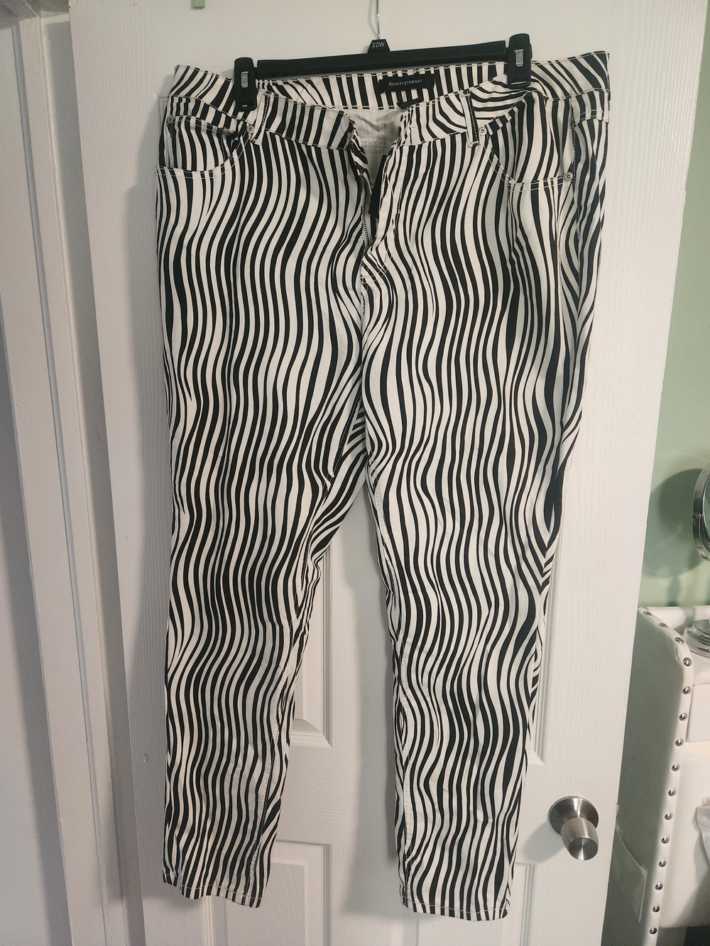 Ashley Stewart Black and White Wavy Stripe Straight Leg Jeans